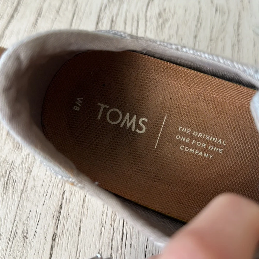 Toms. - Picture 4 of 5